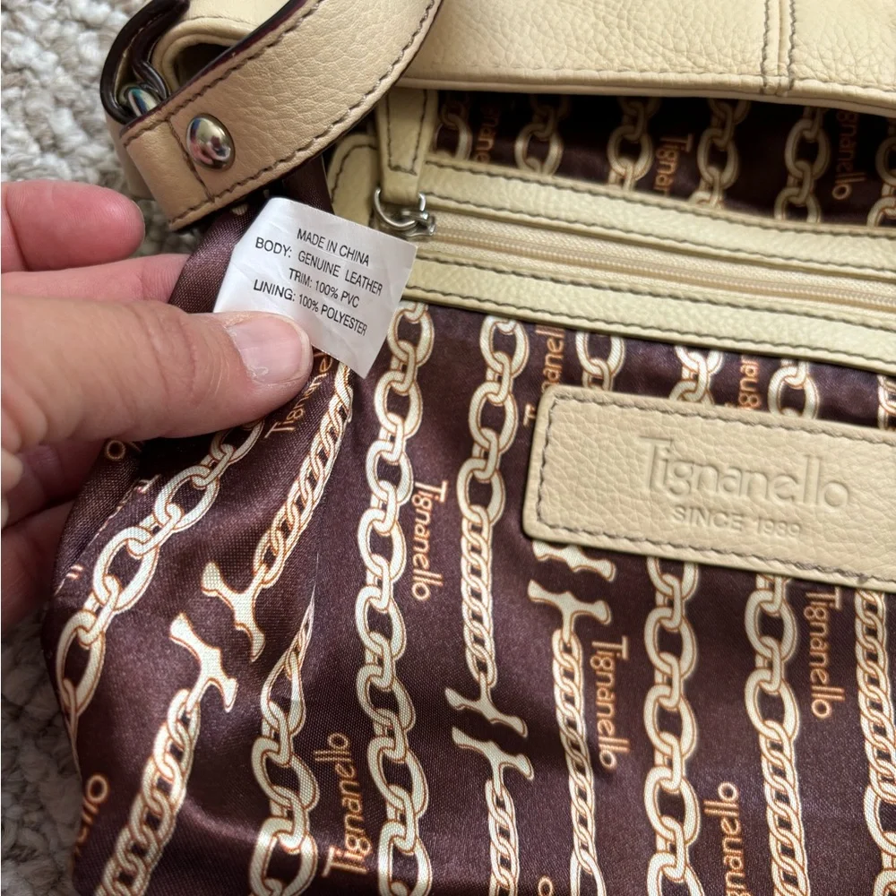 Tignanello Cream Leather Shoulder Bag - Picture 16 of 16